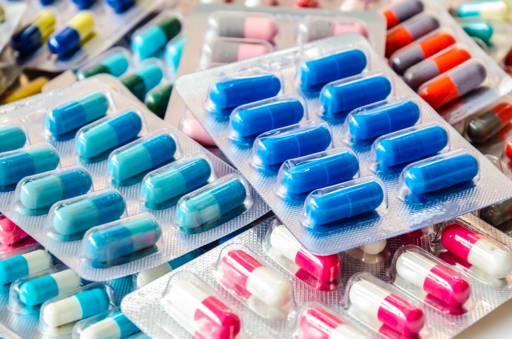 pharmaceuticals antibiotics pills medicine-img