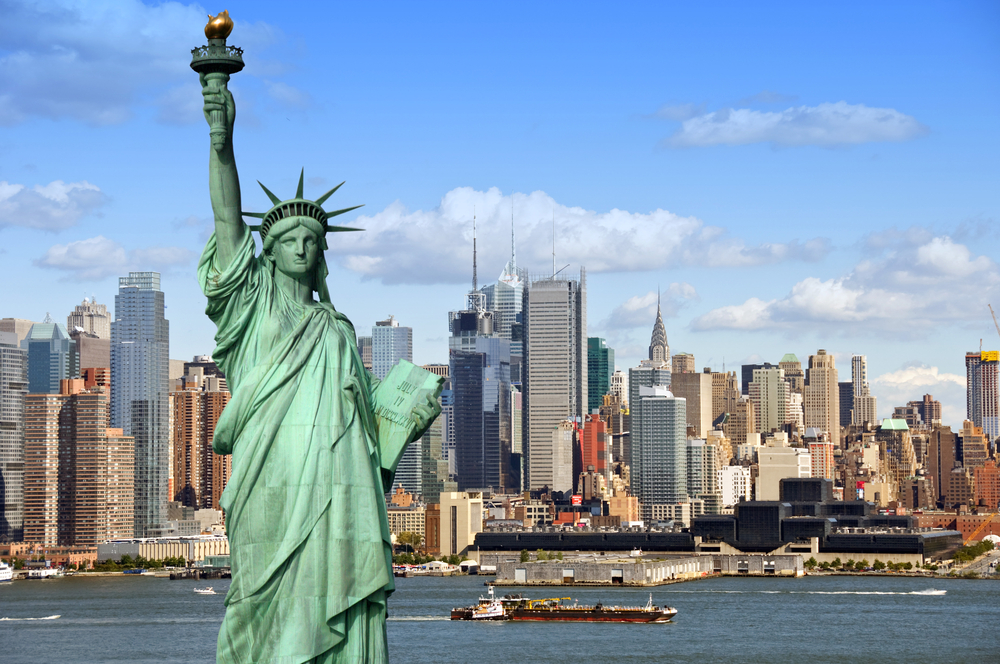New,York,City,Skyline,Cityscape,With,Statue,Of,Liberty,Over