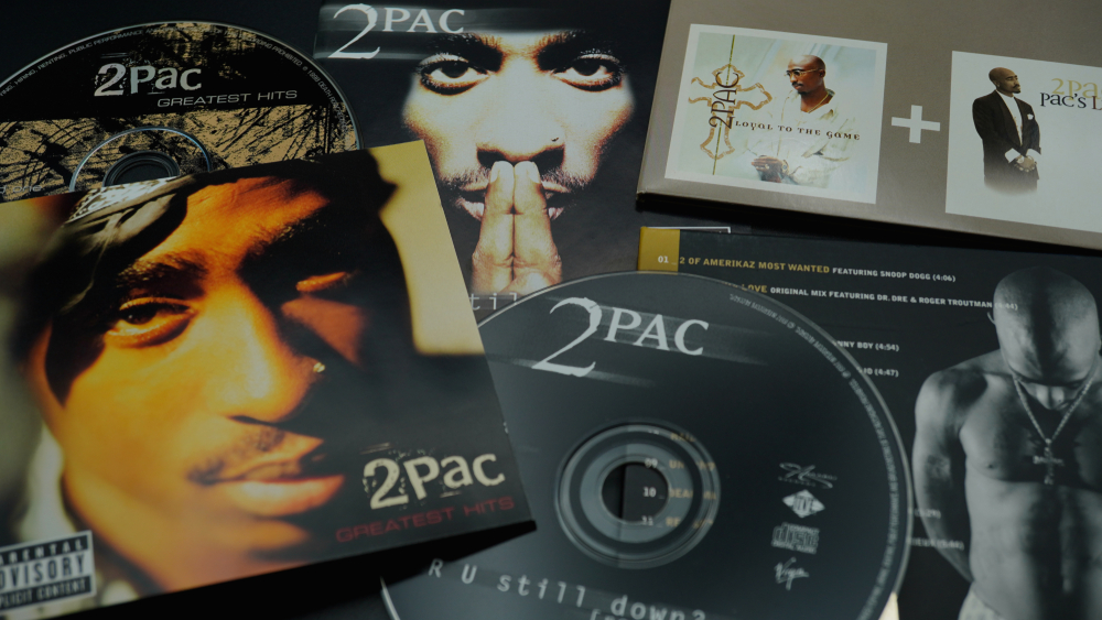 Rome,,August,16,,2019:,Covers,Of,Cds,By,Tupac,Shakur.