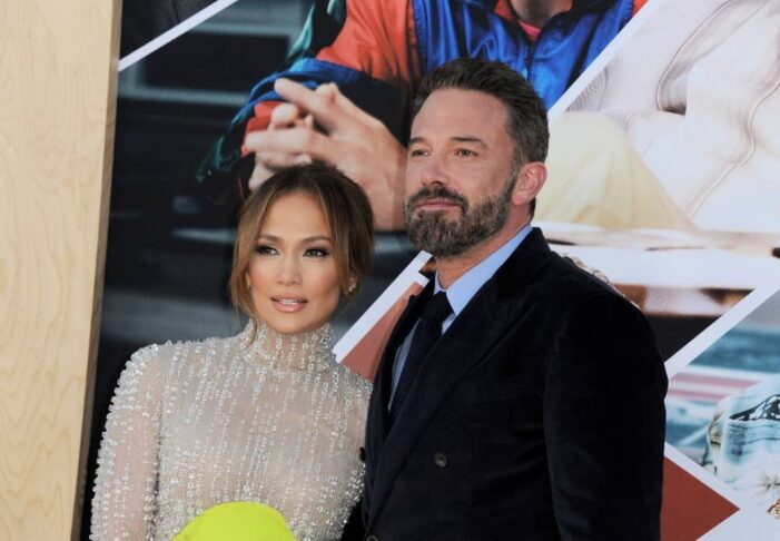 Jennifer Lopez “Likes” Post About Unhealthy Relationships Amid Ben Affleck Divorce Rumors