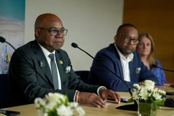 Jamaica to Work on Simplifying Visa Processing for GCC Visitors
