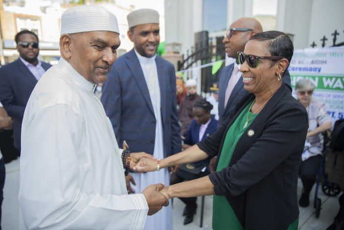 Honoring Queens Religious Hub, Speaker Adrienne Adams, Elected Officials, and Community and Faith Leaders Unveil “Masjid Al Abidin Way”