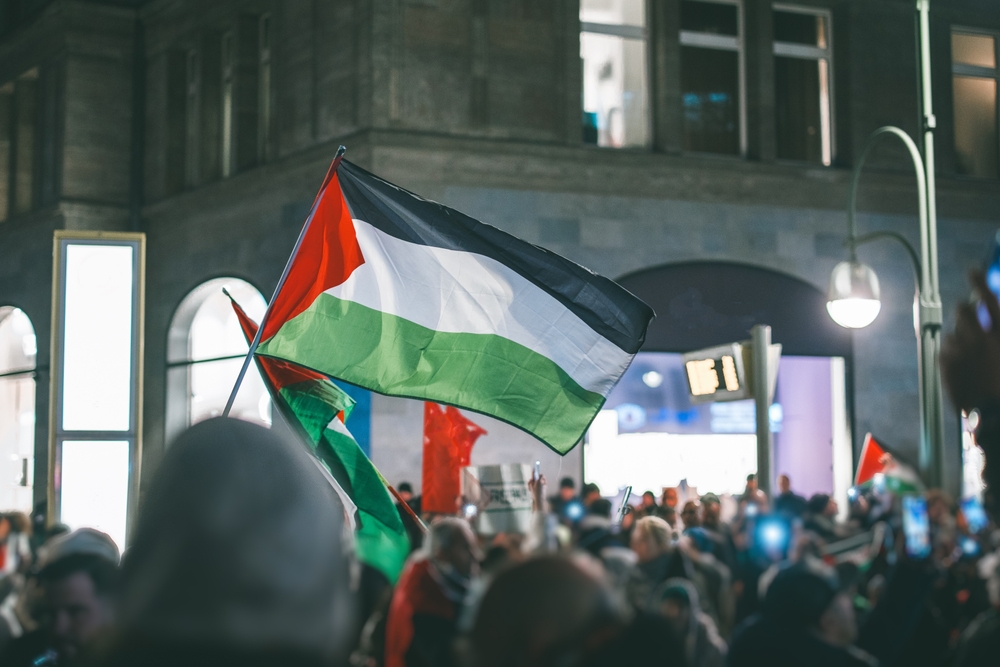 Pro,-,Palestinian,Protests,In,Berlin.,Flags,Of,Palestine,Waving